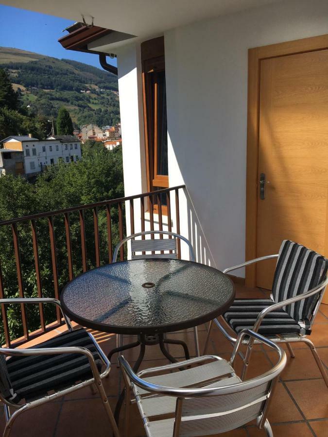 Apartament Narcea Turismo Real Cangas De Narcea Zewnętrze zdjęcie